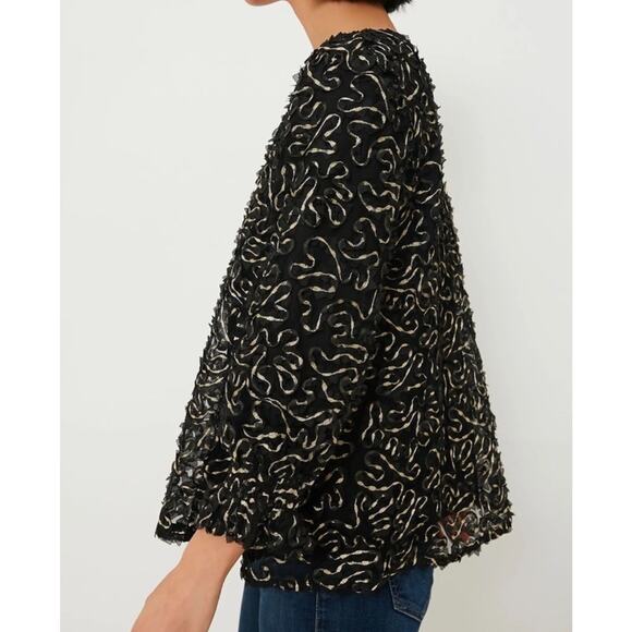 Tuckernuck NWT Nightly Organza Easton Black Gold Blouse Size Large - Picture 16 of 16